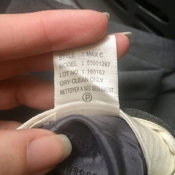 Classic and beautiful gray Theory dress pants! - Picture 3 of 3